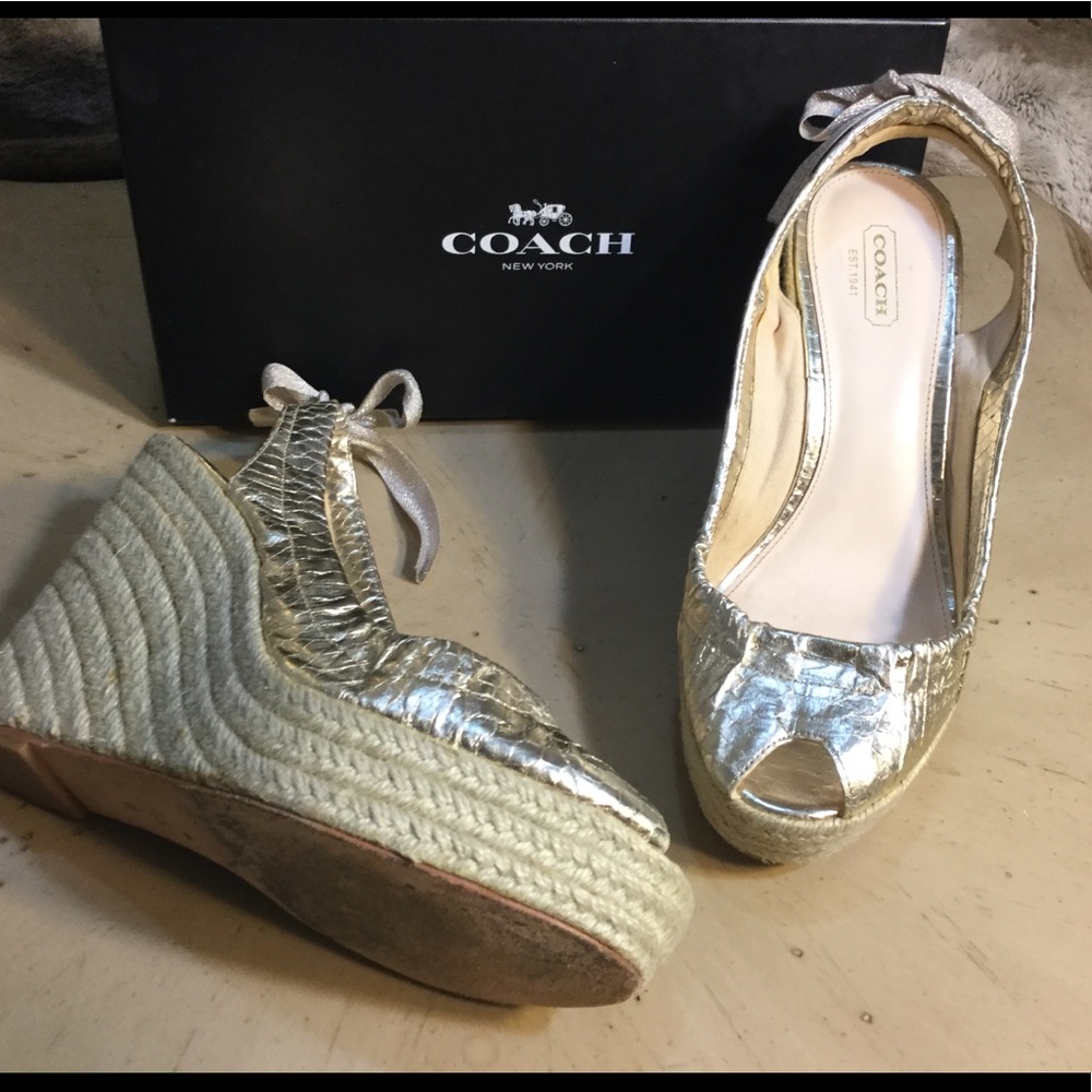 Gold coach wedges